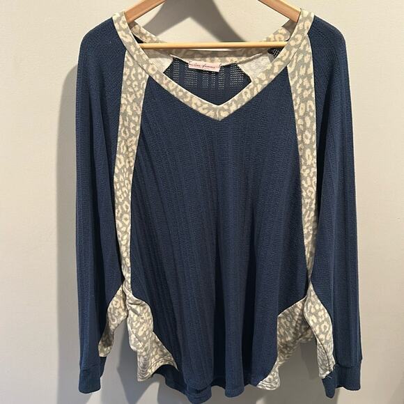 Ces Femme Sweaters - Ces Femme Medium Navy Blue Animal Print Open Knit Dolman Sweater Top